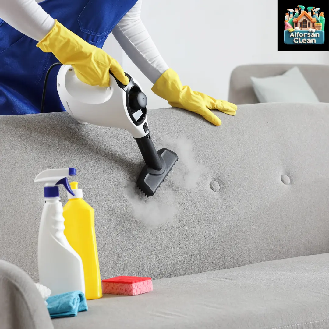 طريقة تنظيف الكنب بالبخار